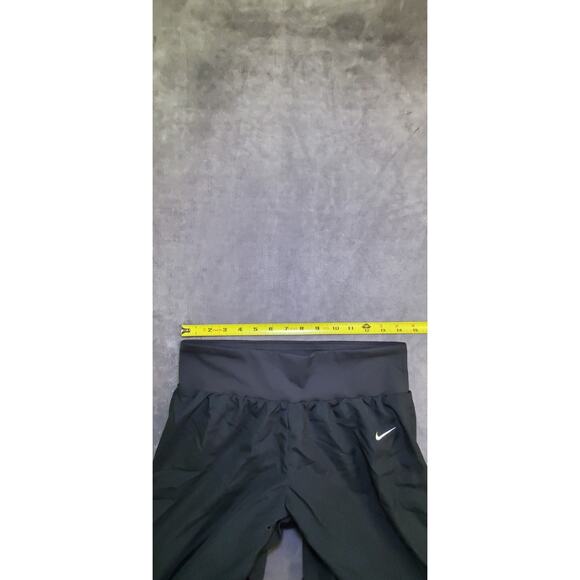 Nike Size S Womens Black Athletic DriFit Performance Jogger Capri Pants mesh C27 - Picture 4 of 10